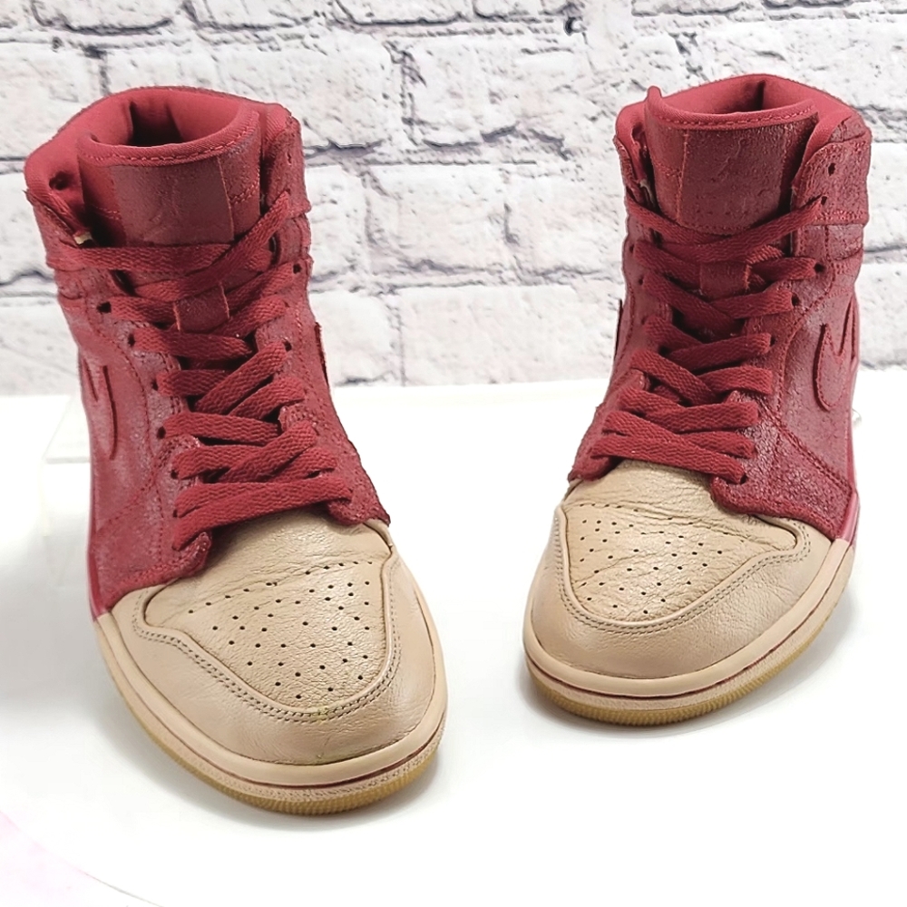 JORDAN 1 RETRO HIGH 2017 Dipped Toe Red - Sneakers, Gym red/gold/tan, size 7.5